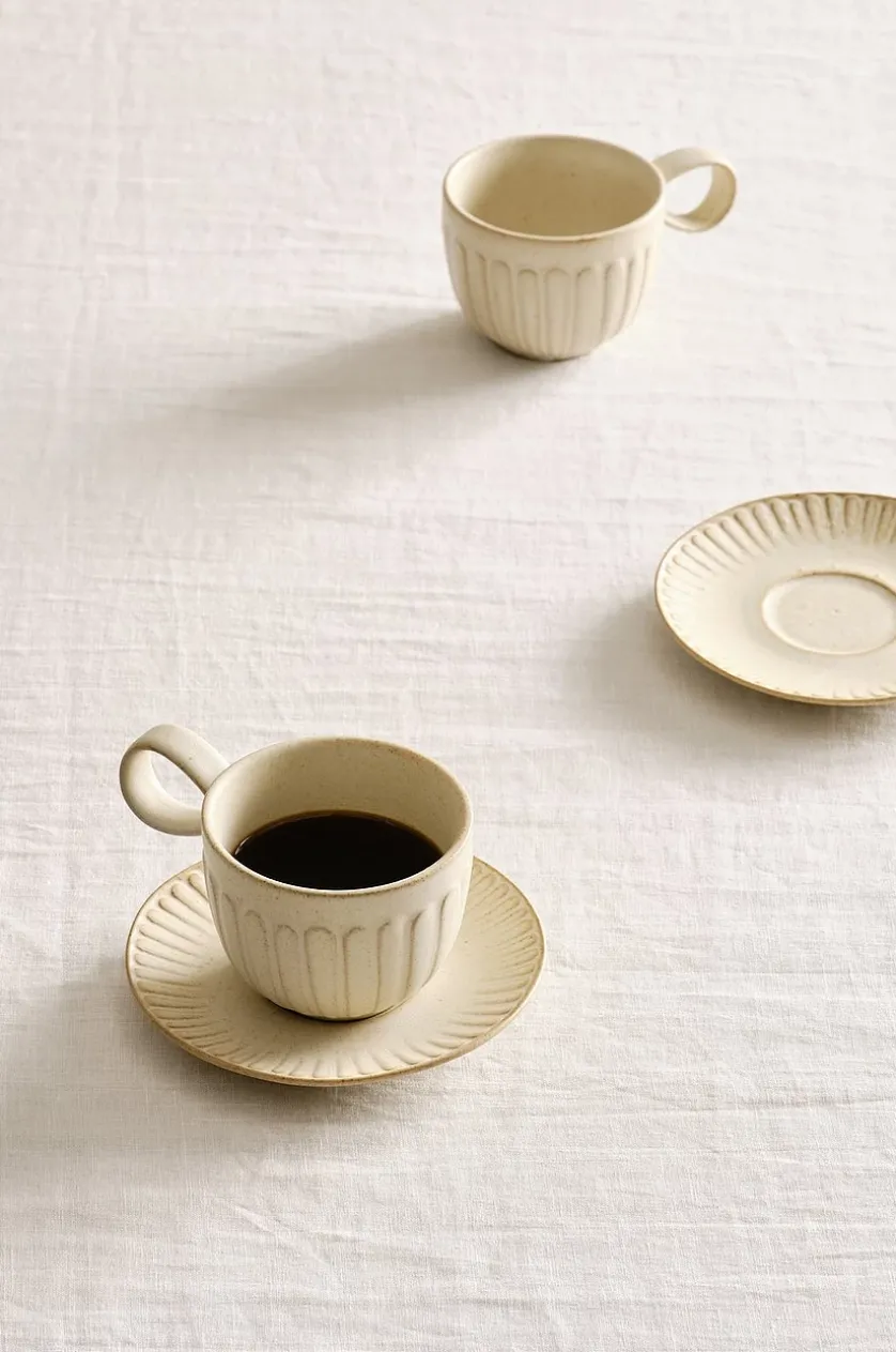 ALVIA Tasse mit Untertasse