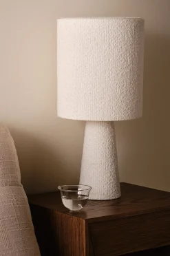 BOUCLE Tischlampe