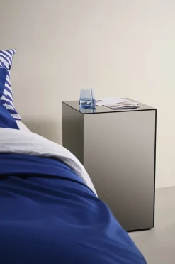 MIRRE Nachttisch