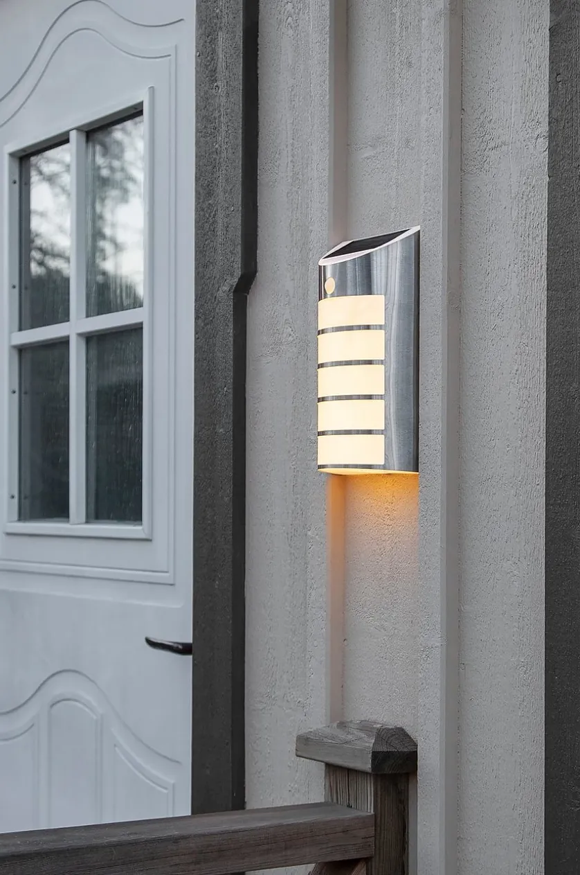 Solarbetriebene Wandleuchte Wally