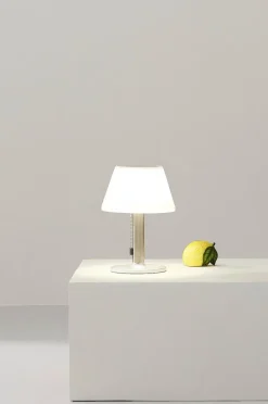 Solia Leuchte mit Solarzellen