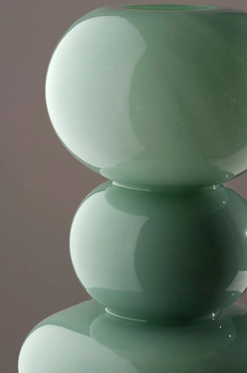 TOWER Vase
